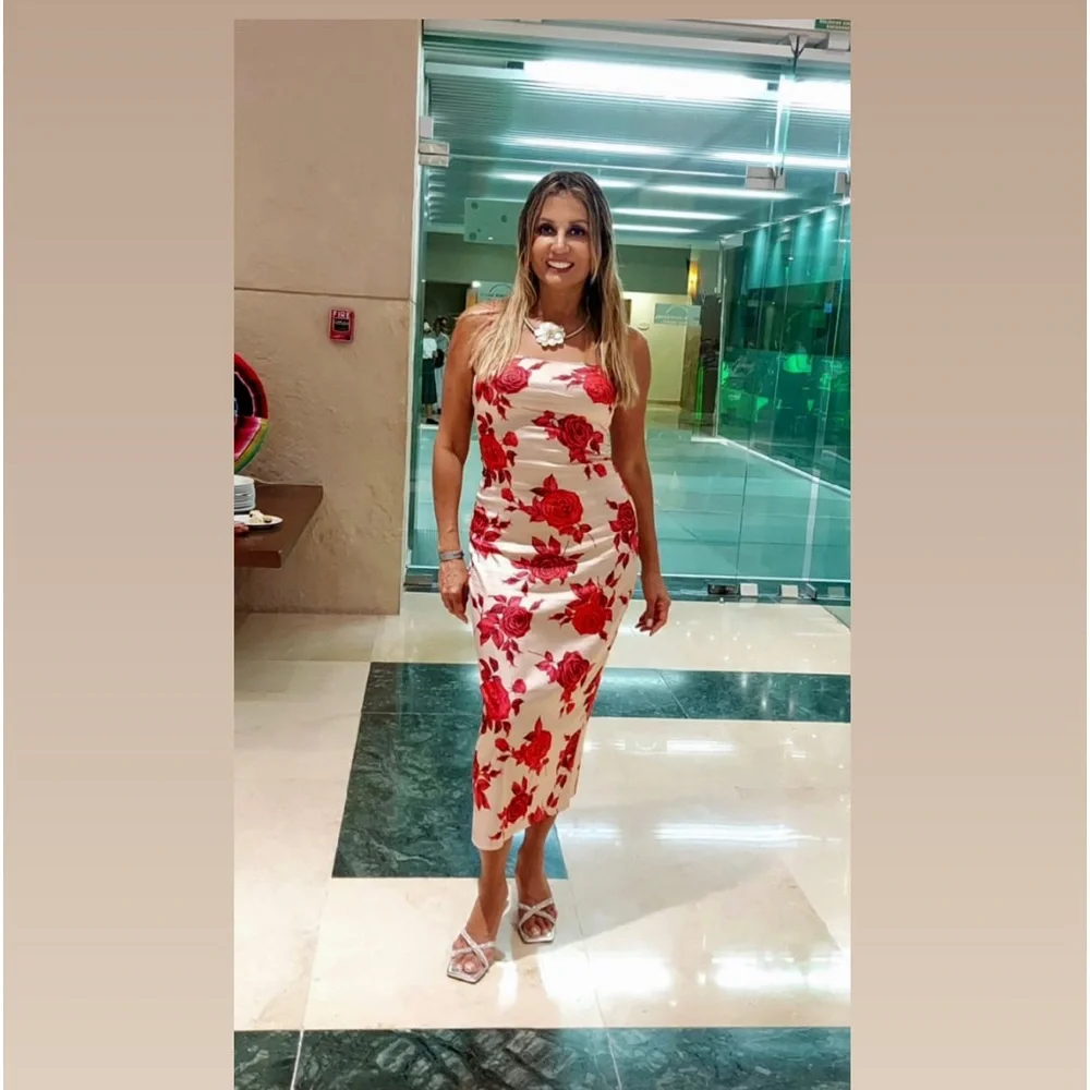 beautiful trending dress - Picture 2 of 2